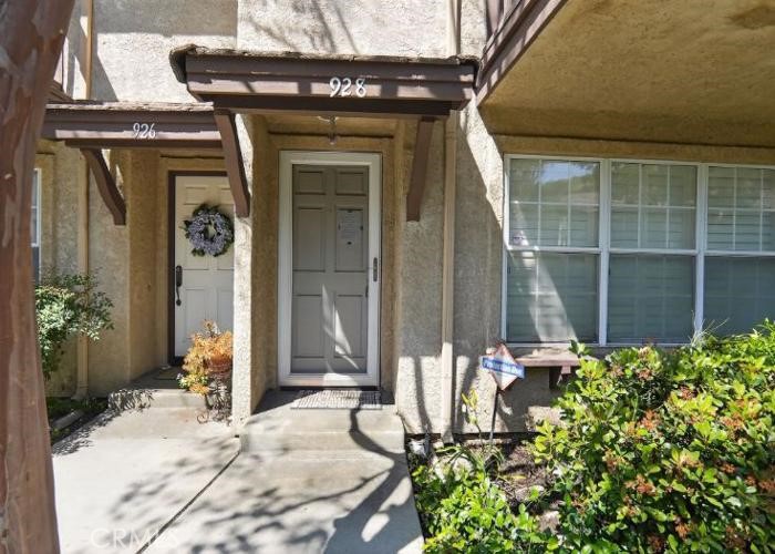 928 S Glendora Property Photo 1