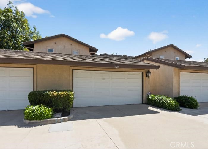 928 S Glendora Property Photo 5