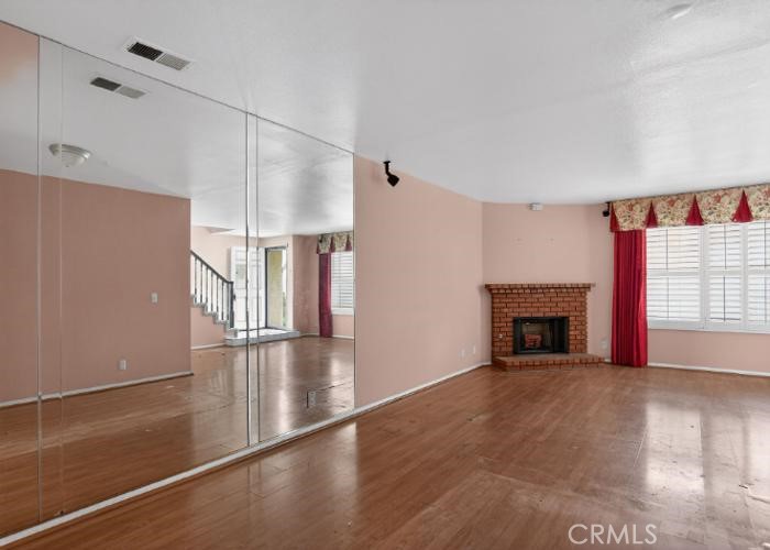 928 S Glendora Property Photo 8