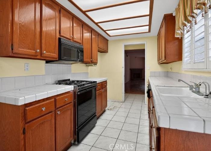 928 S Glendora Property Photo 9