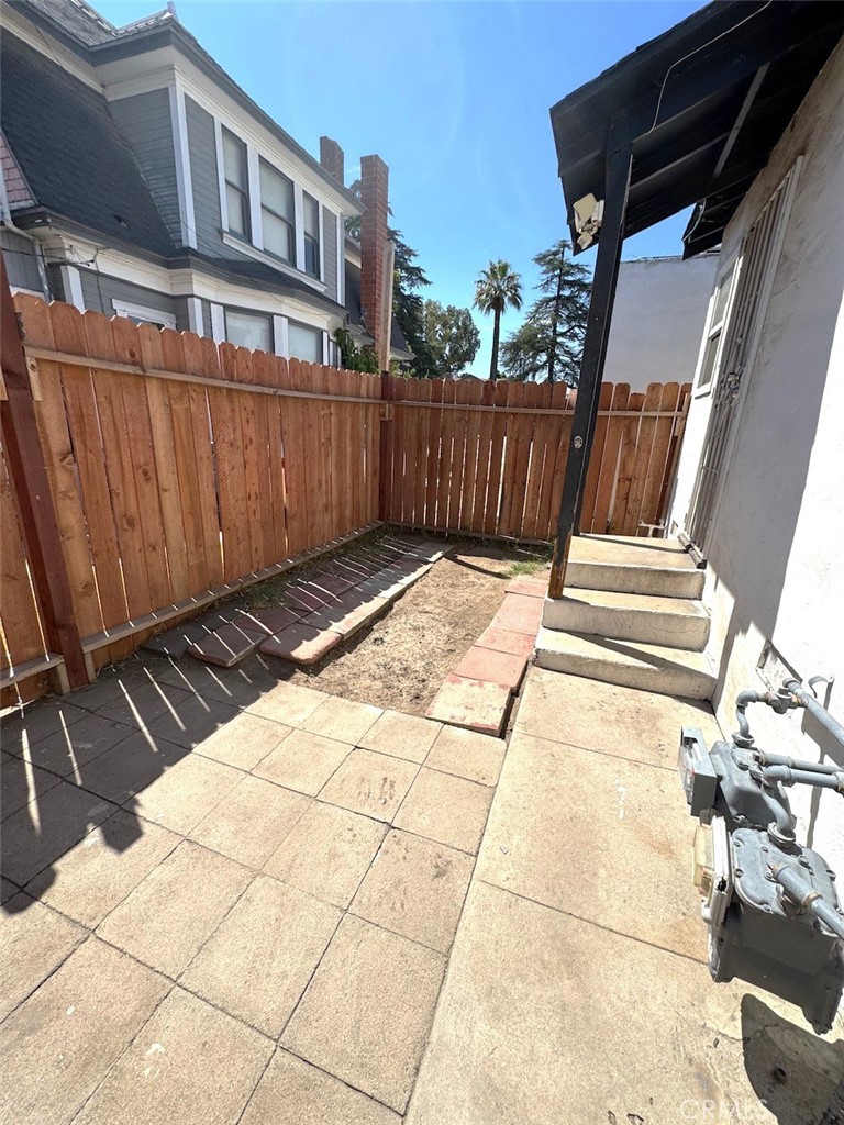 592 N La Cadena Property Photo 9