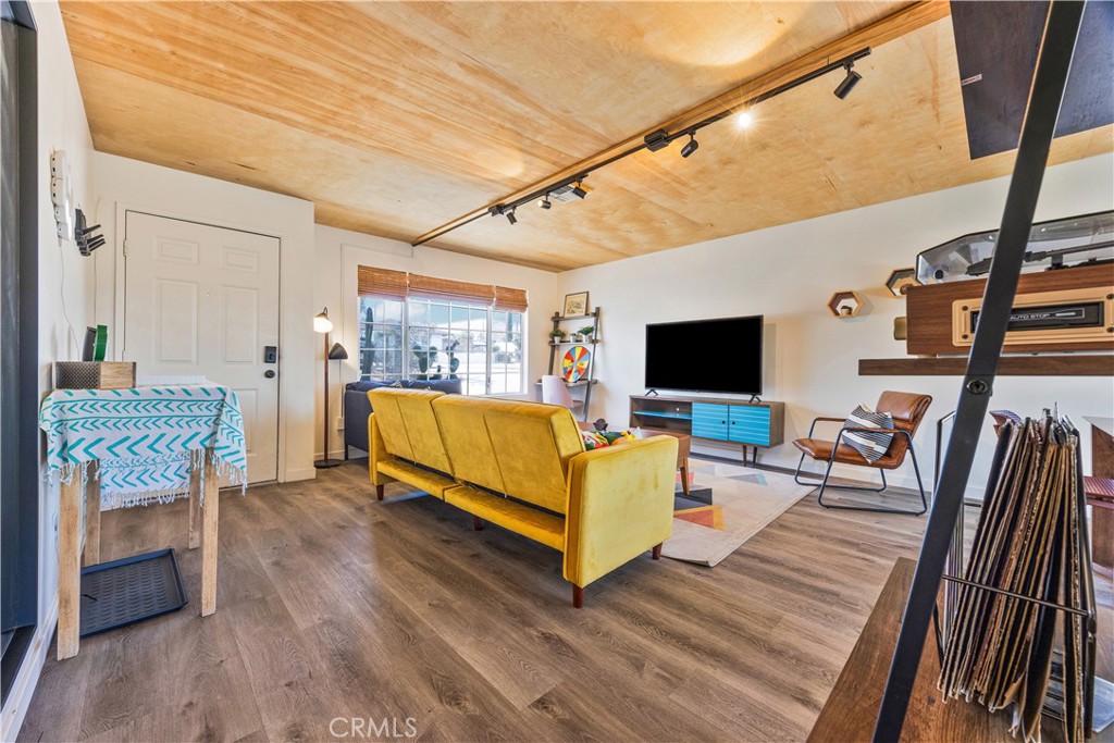 6123 Scenic Property Photo 4