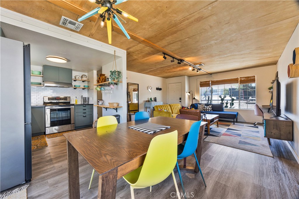 6123 Scenic Property Photo 8
