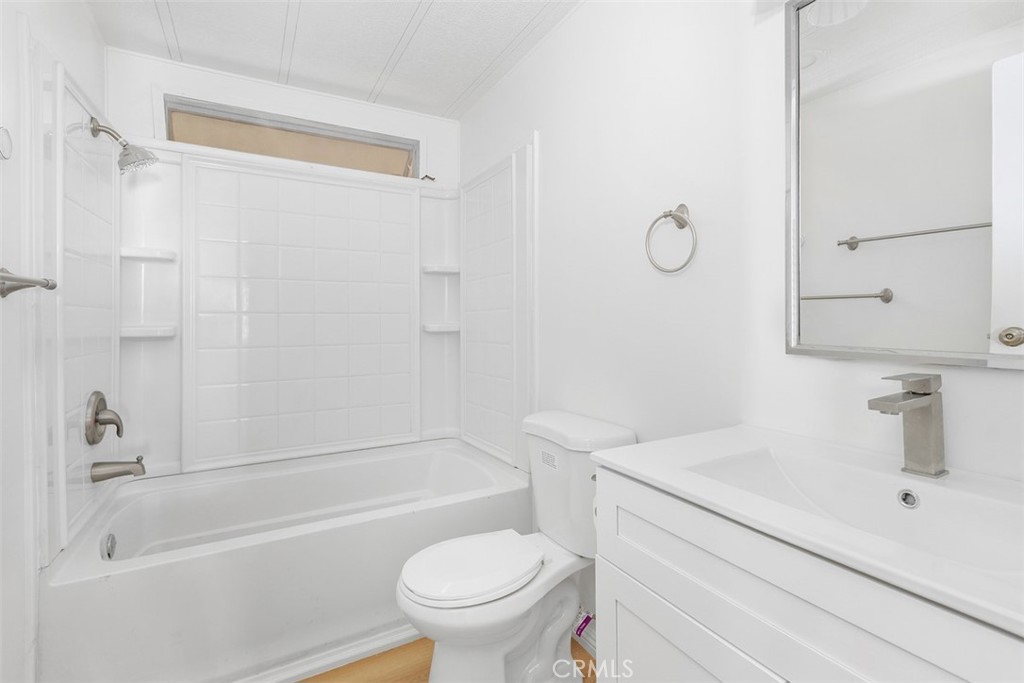 1456 E Philadelphia St Spc 423 Property Photo 18