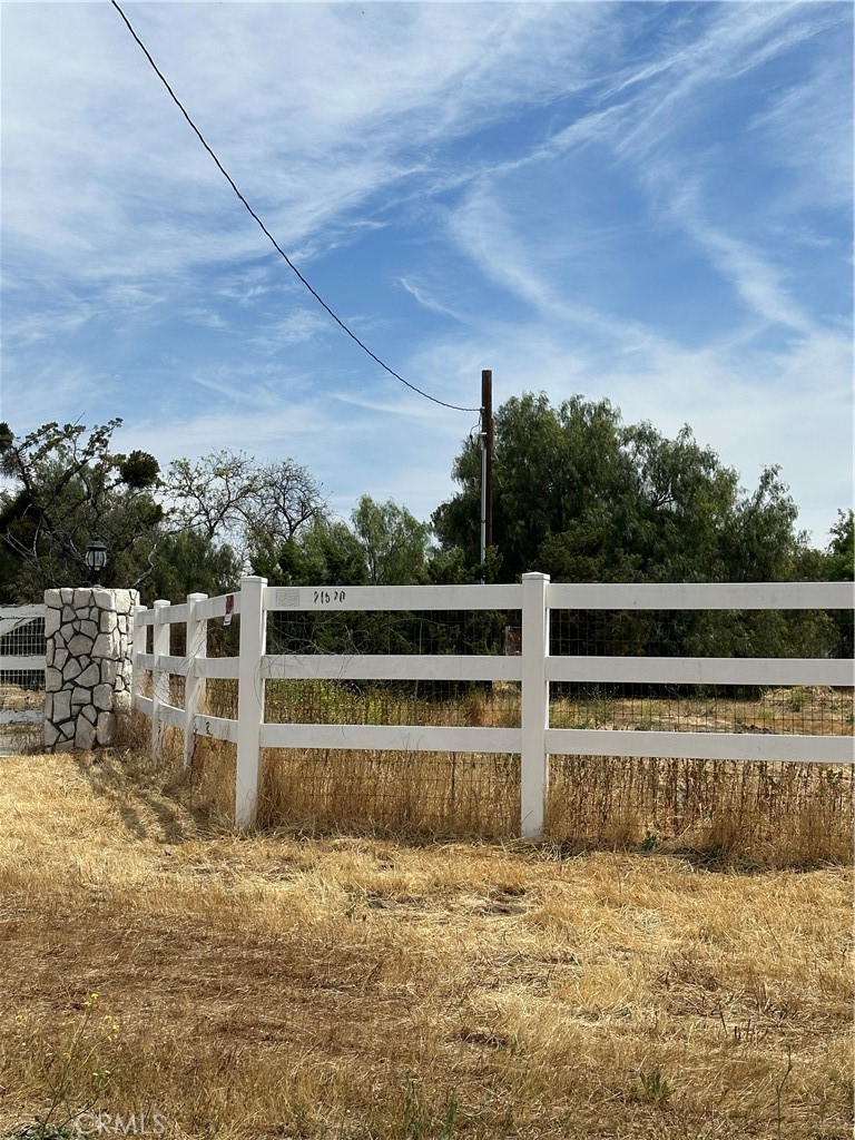 21520 Gold Valley Property Photo 1
