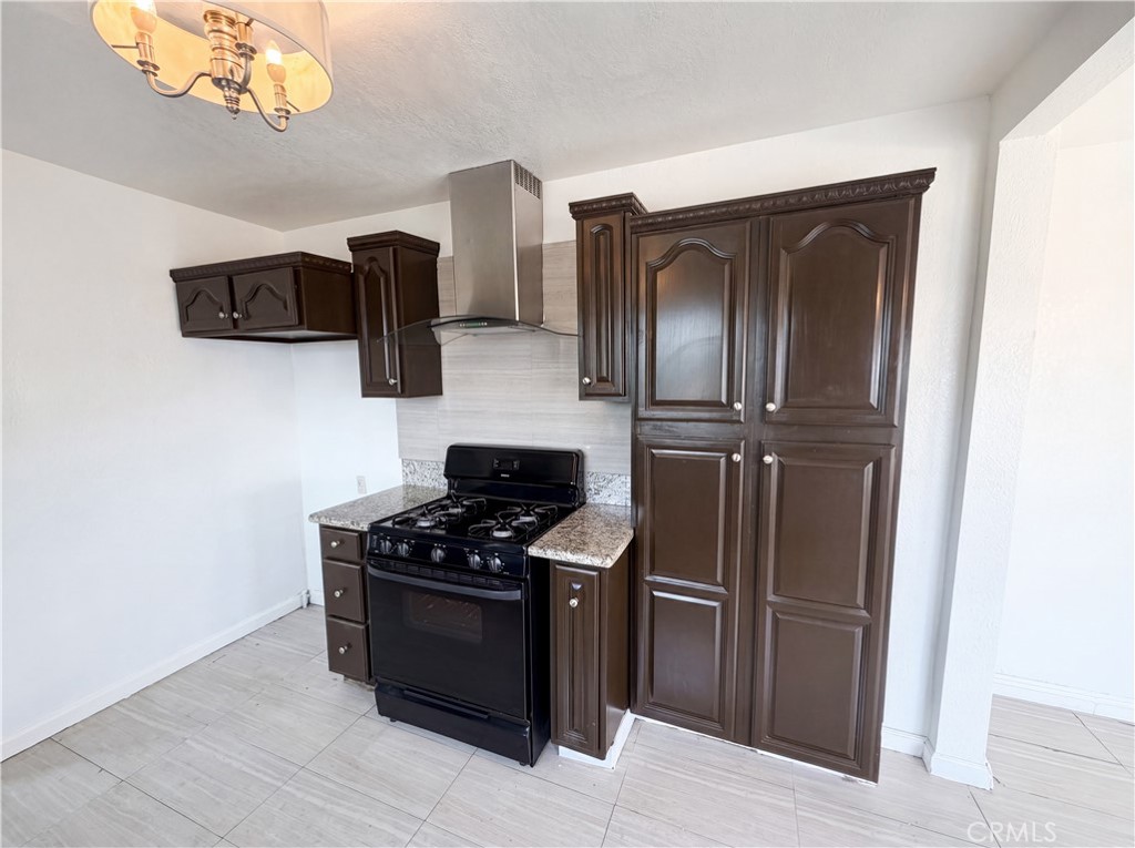 11950 Lee Avenue Property Photo 23