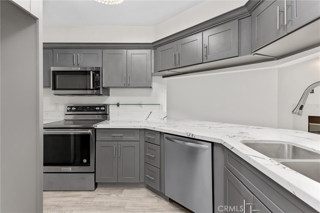 10655 Lemon Avenue 3609 Property Photo 9