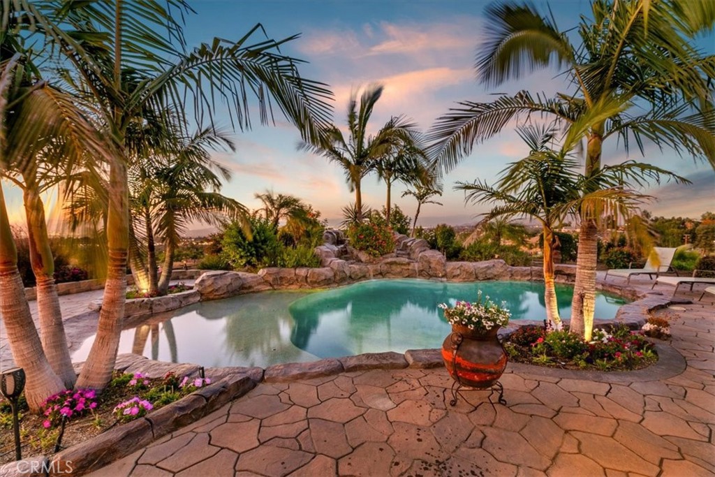 17041 Frankland Property Photo 5