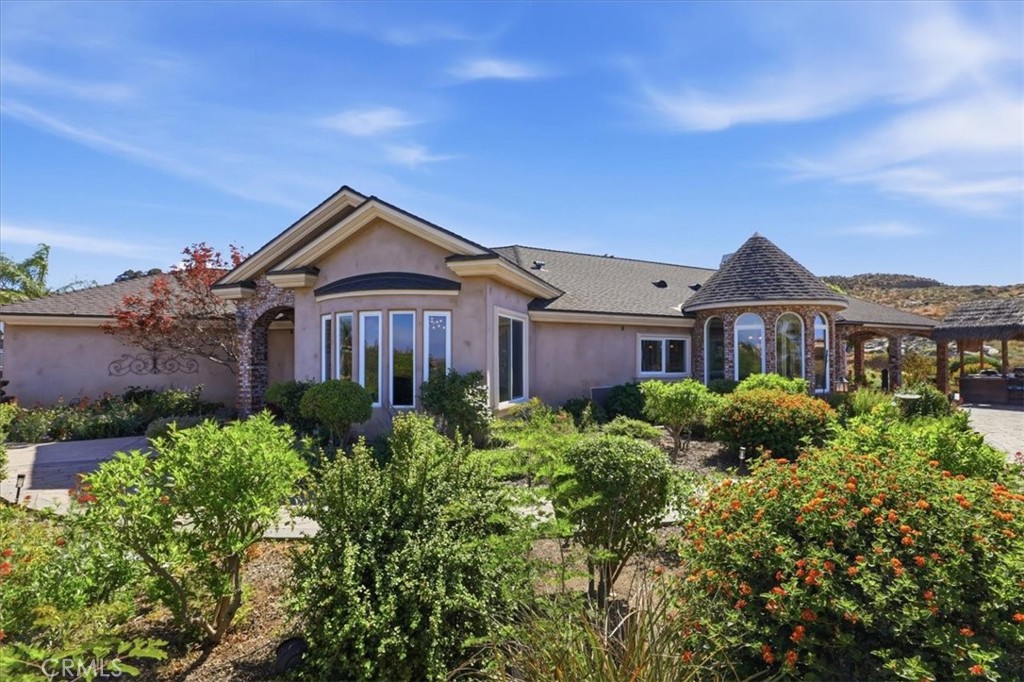 17041 Frankland Property Photo 8