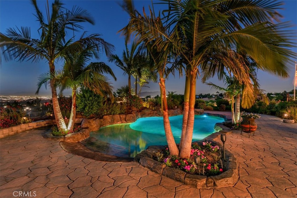 17041 Frankland Property Photo 45
