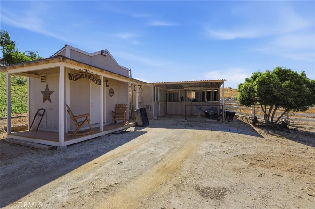 17041 Frankland Property Photo 66