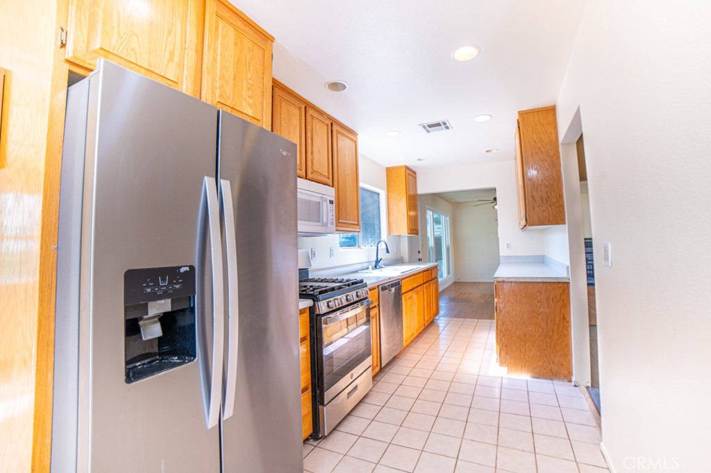13426 4th Property Photo 6