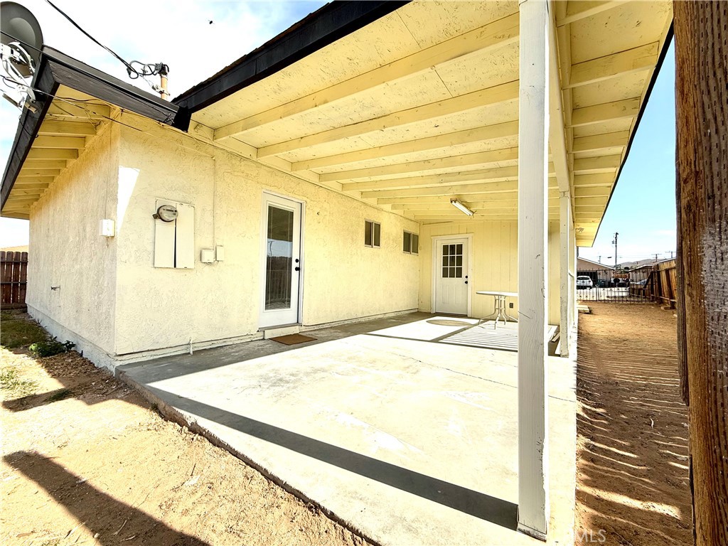 930 W Franklin Avenue Property Photo 29