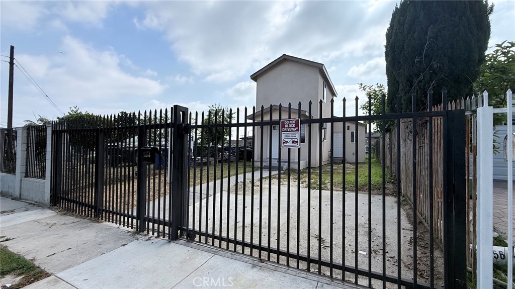 11154 Towne Property Photo 5