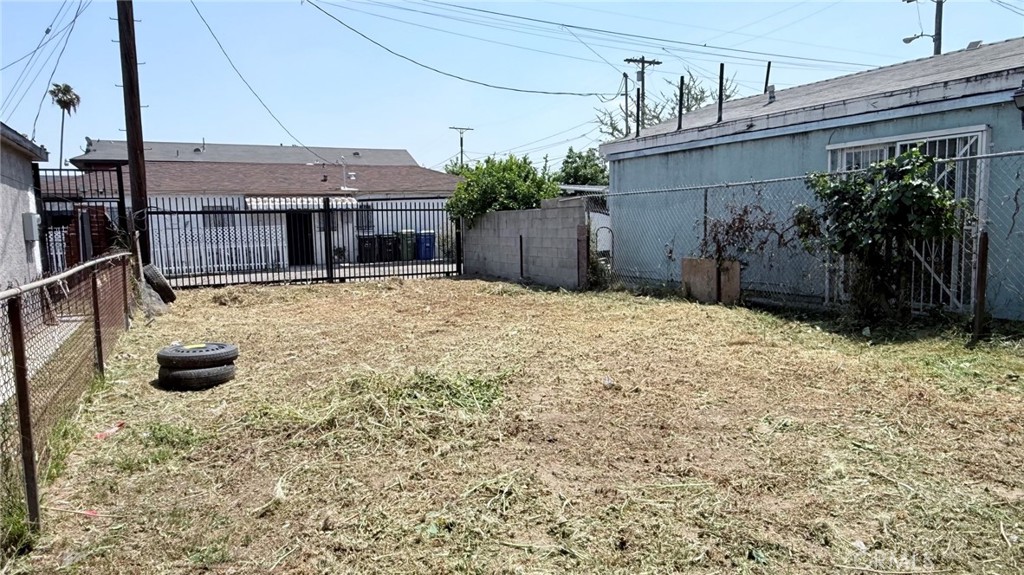 11154 Towne Property Photo 44