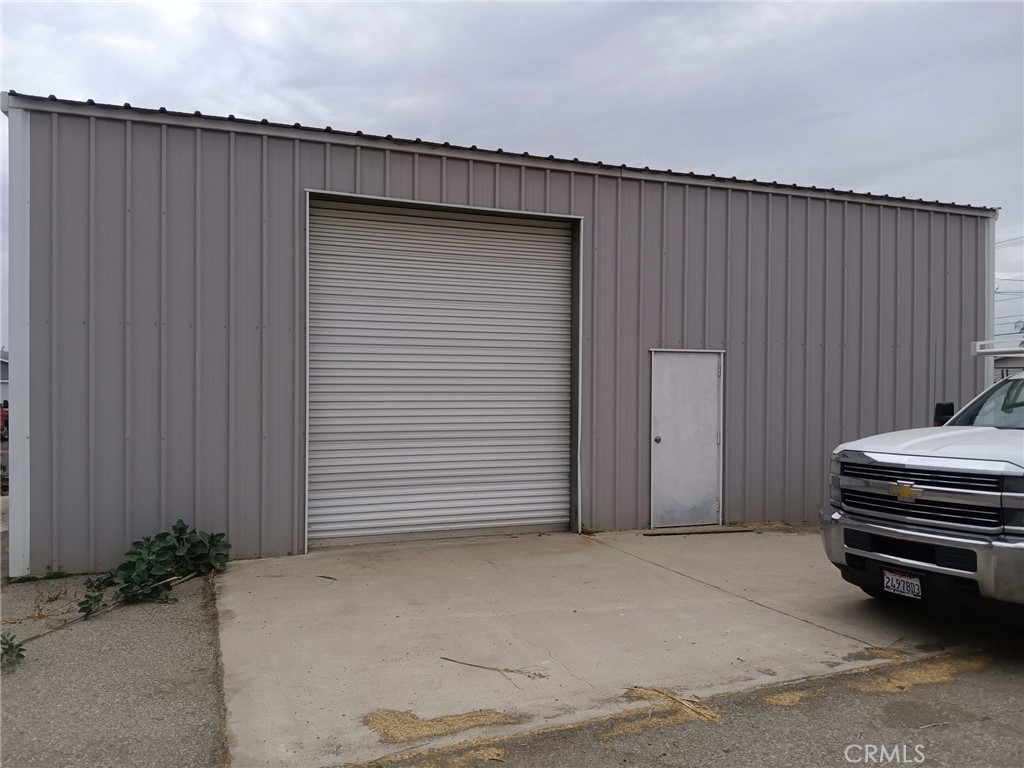 22540 Markham Street Property Photo 17