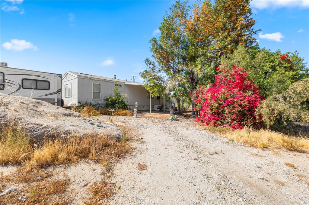18420 Decker Property Photo 6