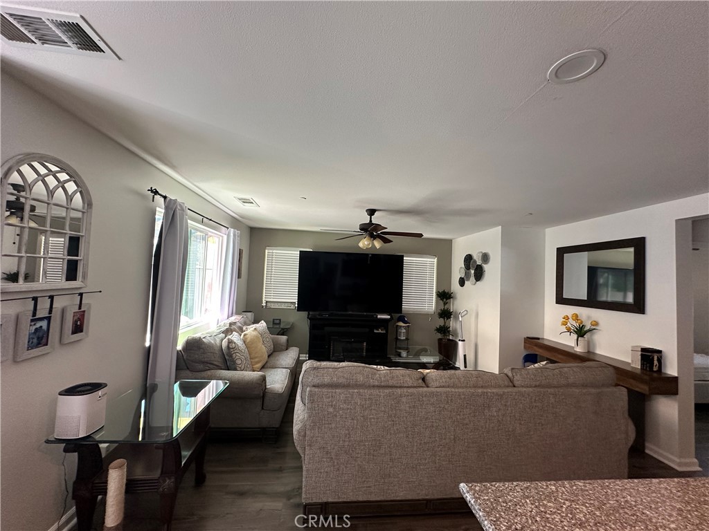 1411 Silverberry Property Photo 9
