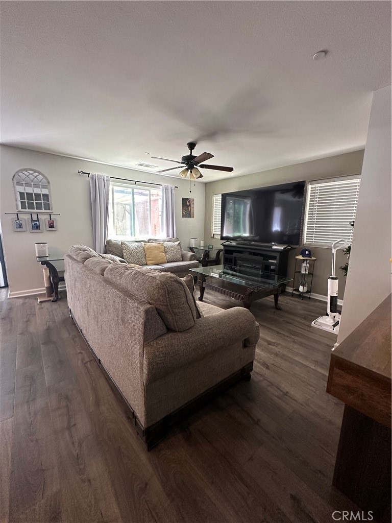 1411 Silverberry Property Photo 10