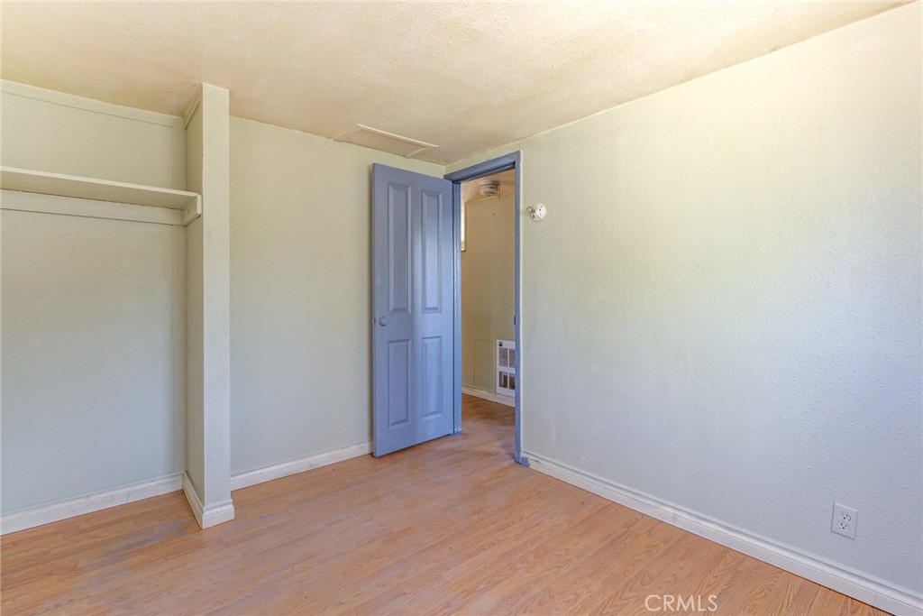 219 S California Property Photo 6