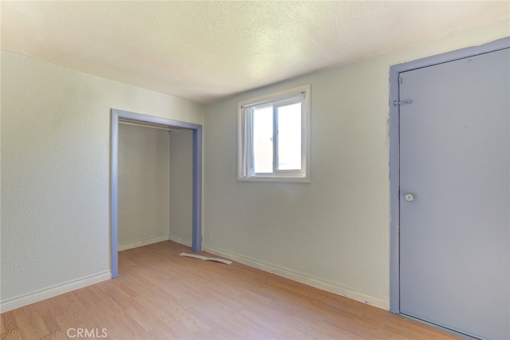 219 S California Property Photo 9