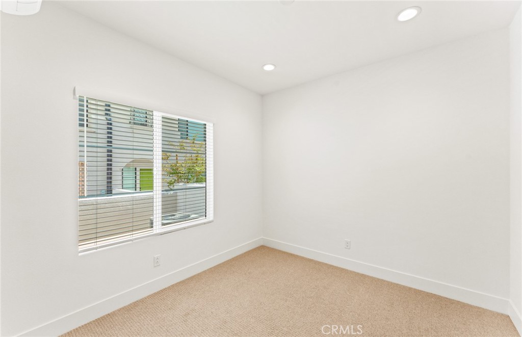 102 Sorrel Court Property Photo 3