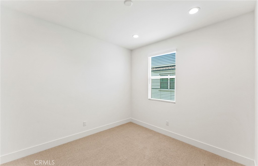 102 Sorrel Court Property Photo 28