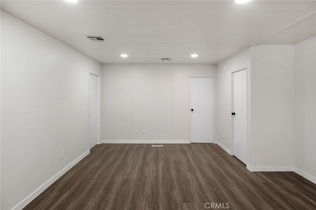 20683 Waalew Rd B163 Property Photo 13