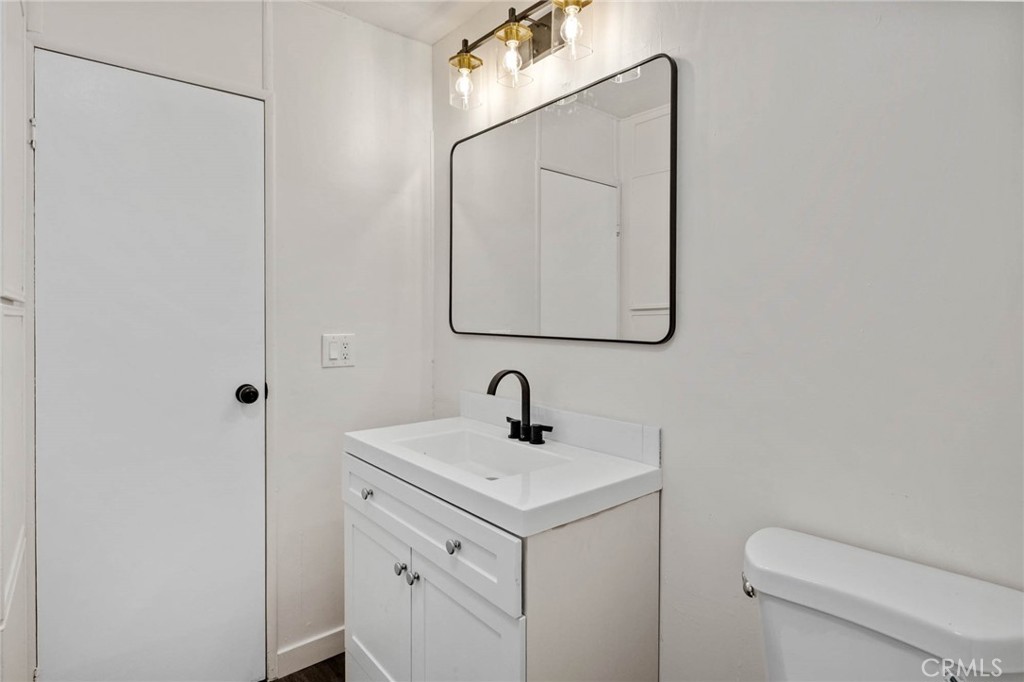 20683 Waalew Rd B163 Property Photo 21