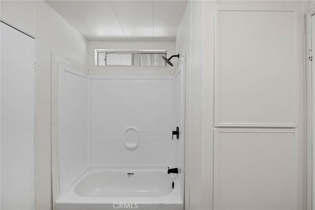 20683 Waalew Rd B163 Property Photo 22