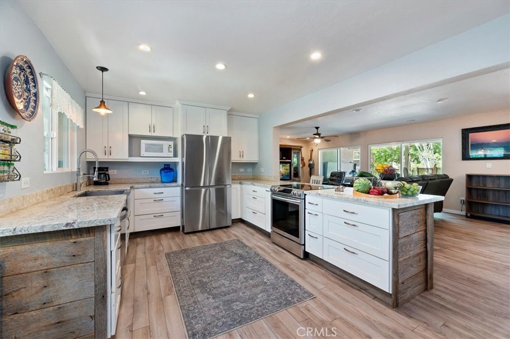 115 East Street Property Photo 14