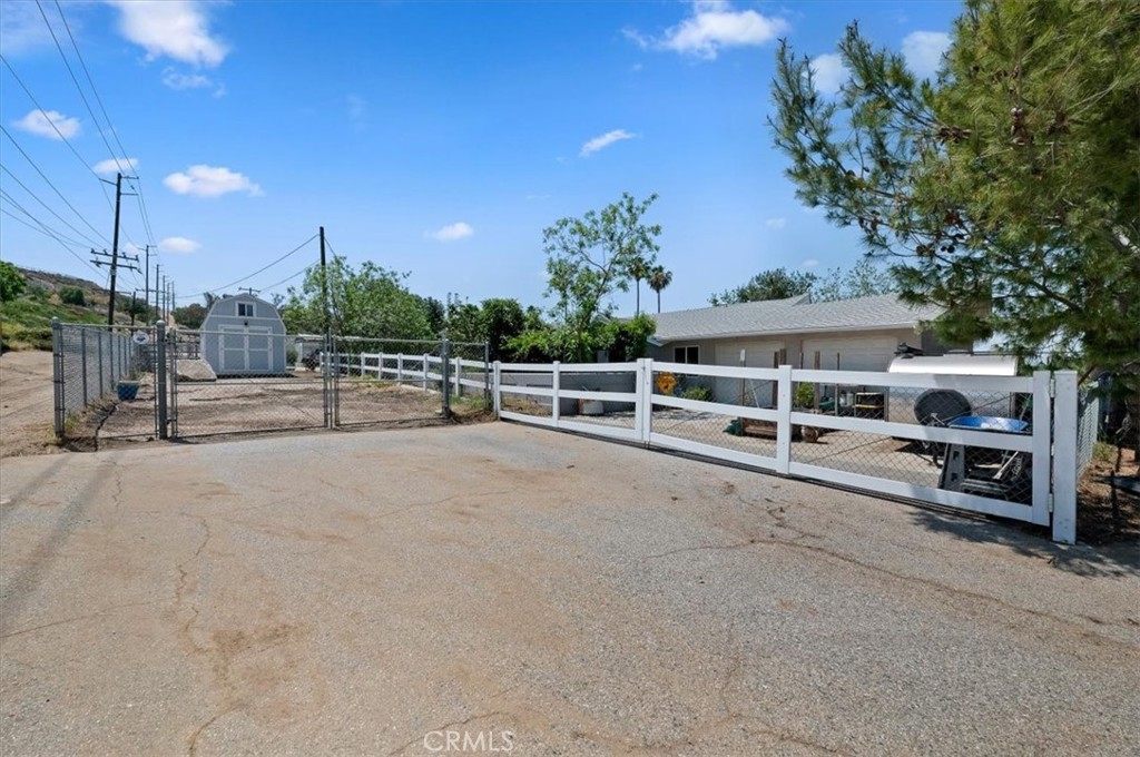 115 East Street Property Photo 41