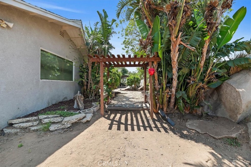 115 East Street Property Photo 43