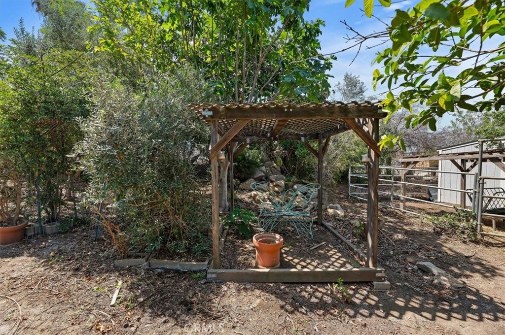 115 East Street Property Photo 55