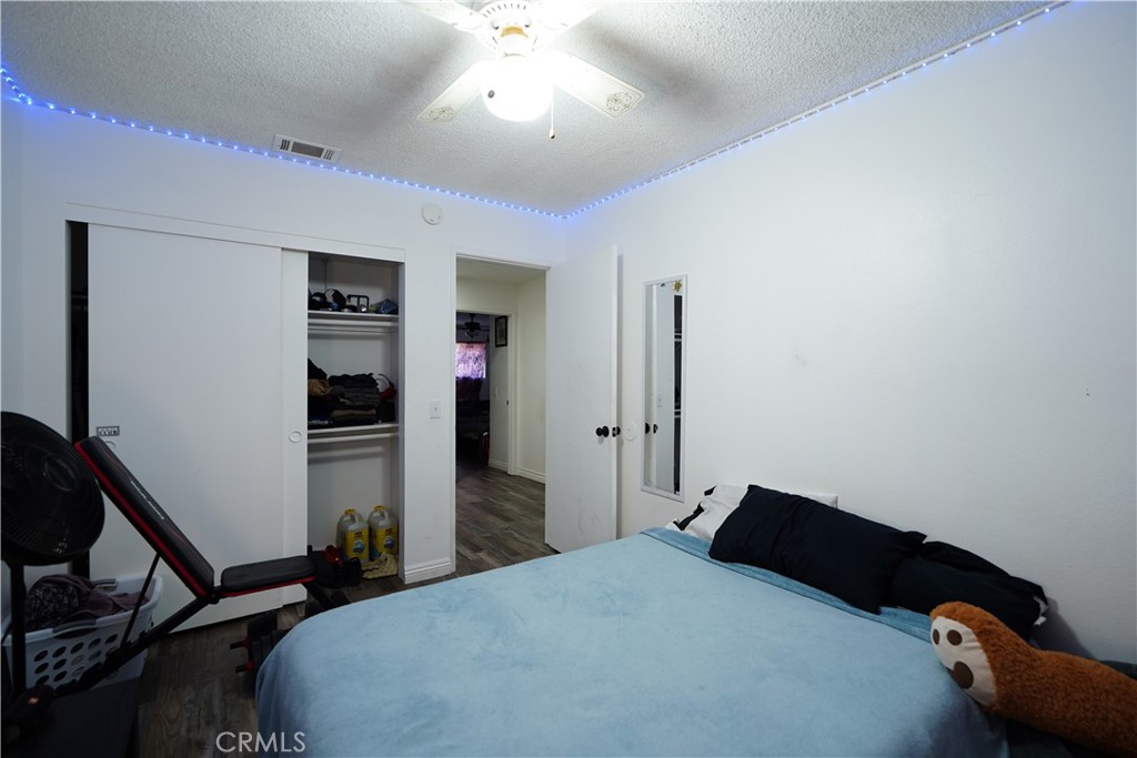 11764 Sutter Avenue Property Photo 5