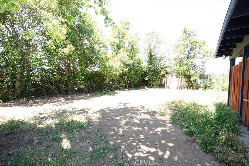 11764 Sutter Avenue Property Photo 18
