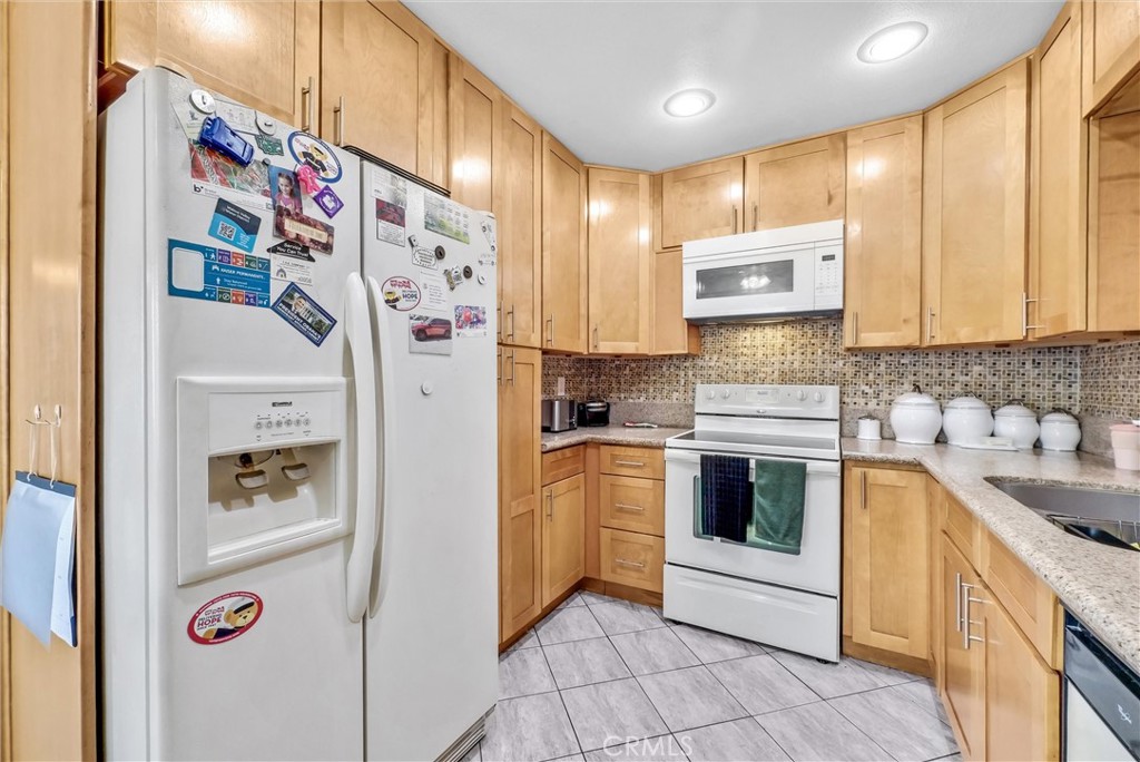 1013 Quiet Creek Property Photo 6