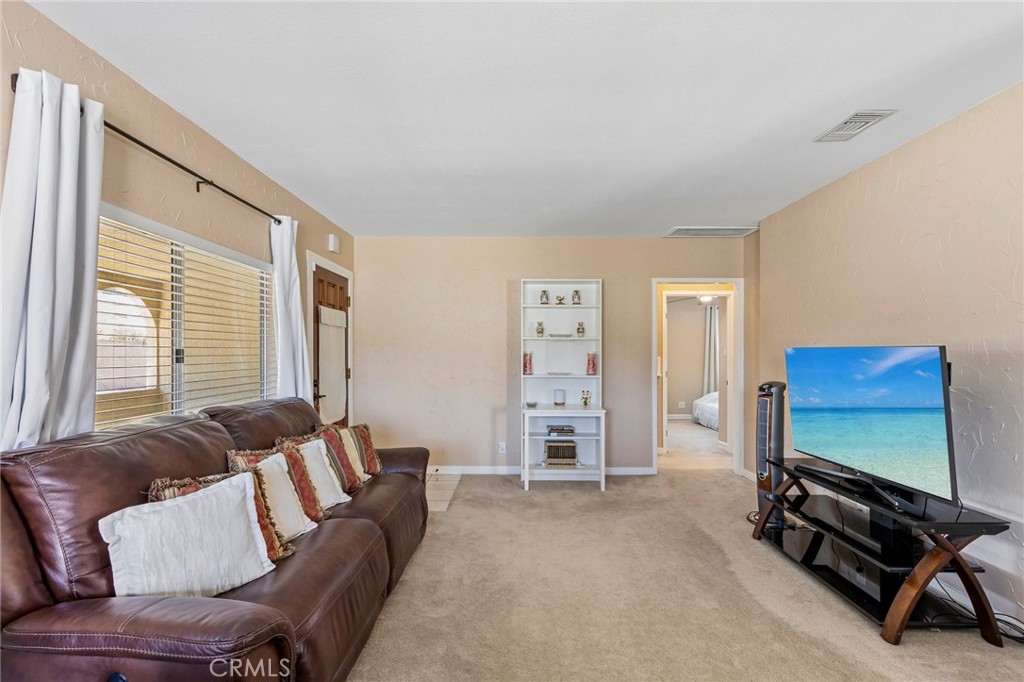 4443 N Sunflower Property Photo 10