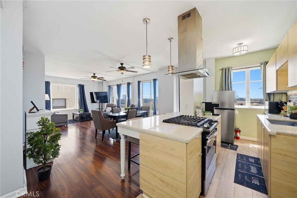360 W Ocean Boulevard 607 Property Photo 14