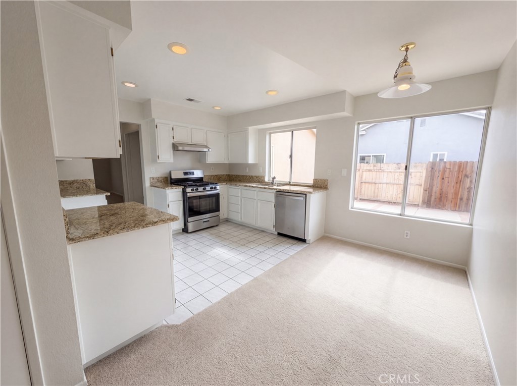 2565 W Fairview Drive Property Photo 2
