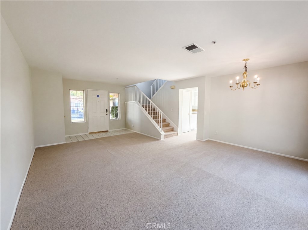 2565 W Fairview Drive Property Photo 10