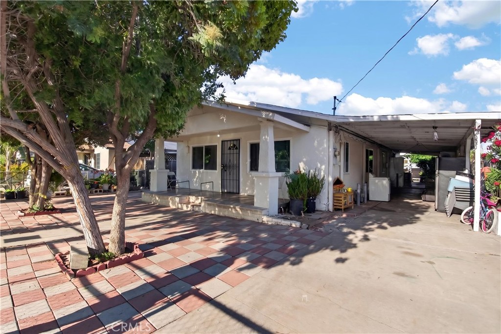 1132 Calhoun Property Photo 3