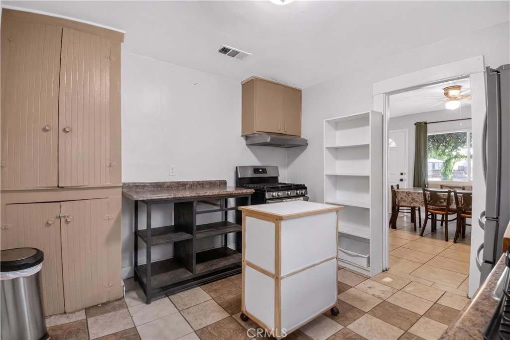 1132 Calhoun Property Photo 14