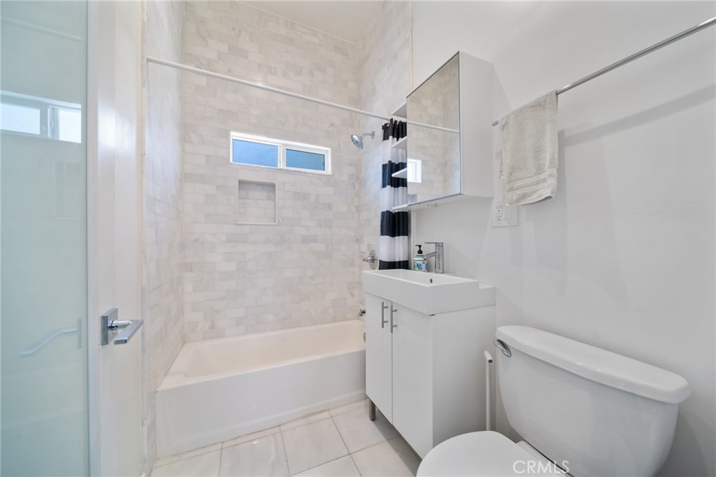 1036 N Avenue 50 Property Photo 19
