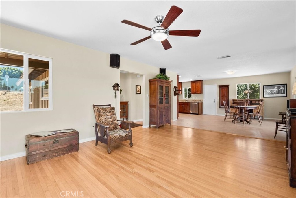 213 Beaumont Property Photo 9