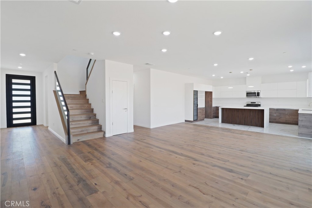 14416 Buvan Court Property Photo 5