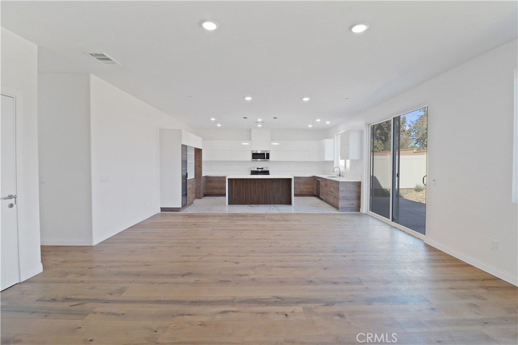 14416 Buvan Court Property Photo 6