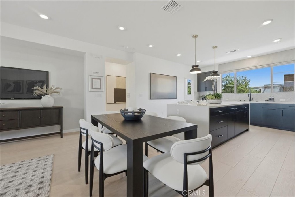 10728 Golden Koi B Property Photo 11