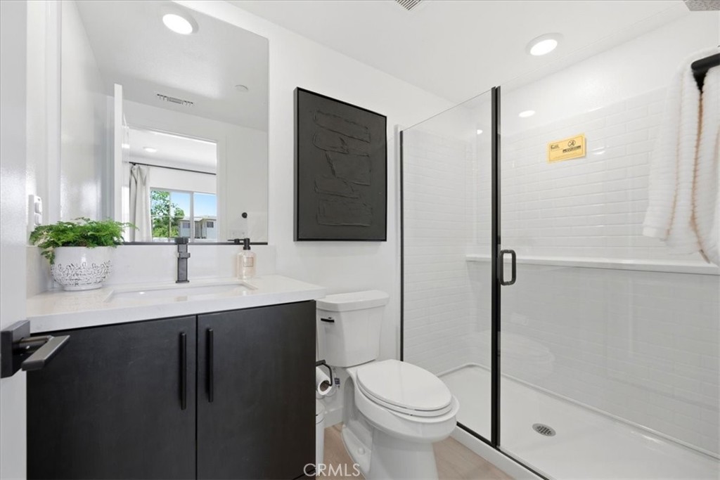 10728 Golden Koi B Property Photo 20