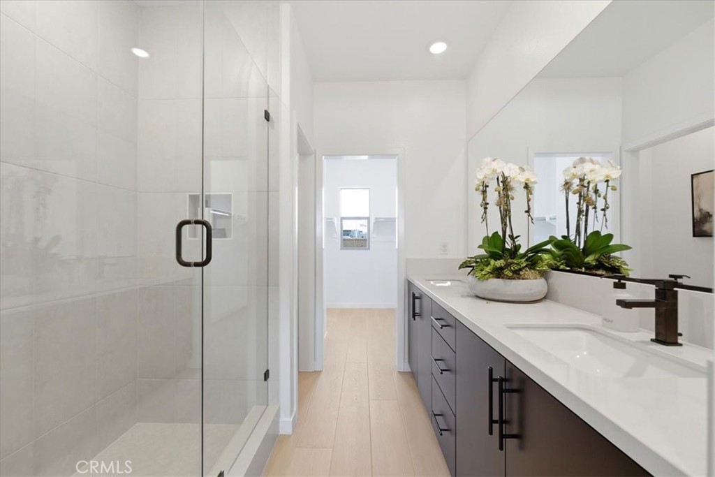 10728 Golden Koi B Property Photo 23